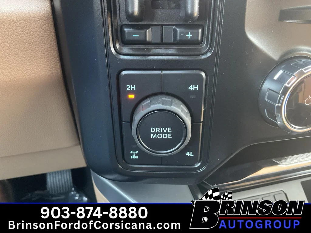 New 2026 Oxford White Ford LARIAT image 17