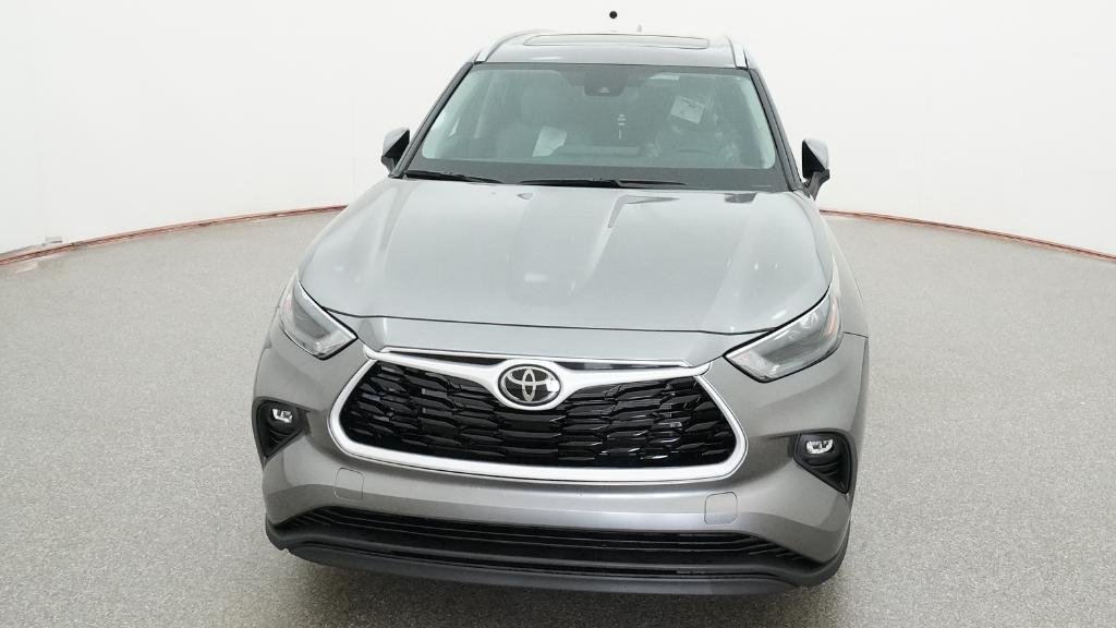 New 2026 Heavy Metal Toyota XLE image 11