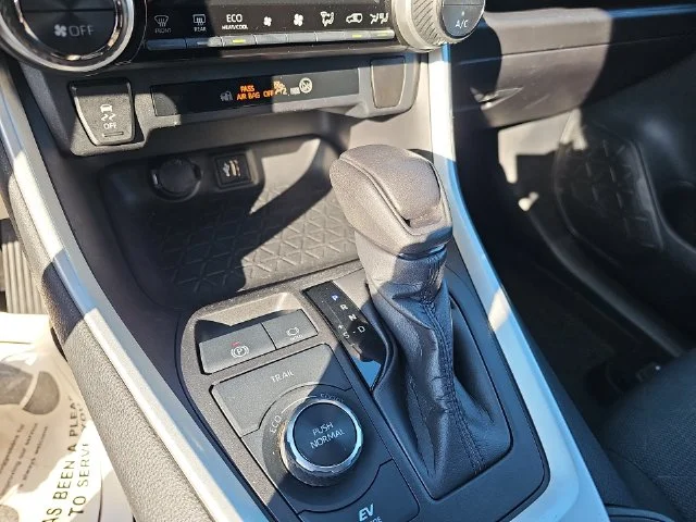 Used 2024 Silver Toyota XLE image 24