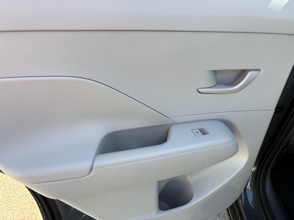 New 2026 Ecotronic Gray Pearl Hyundai SE FWD image 19