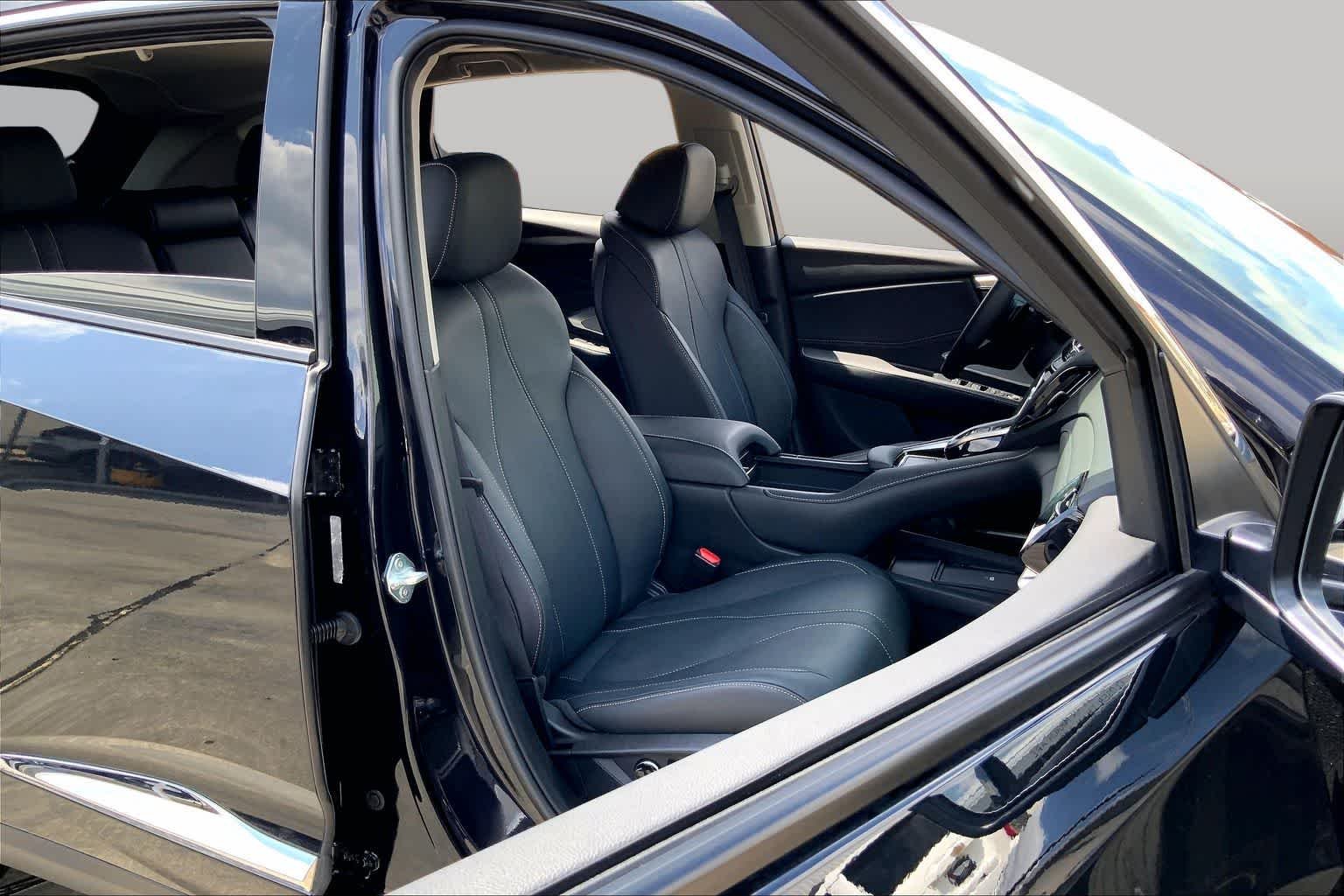 Used 2023 Phantom Violet Pearl Acura w/Technology Package image 9