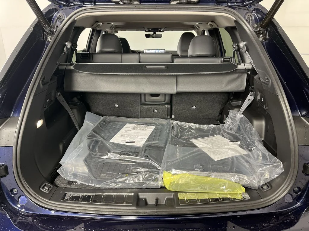 New 2026 Blue Mitsubishi SE 1.5T S-AWC image 25