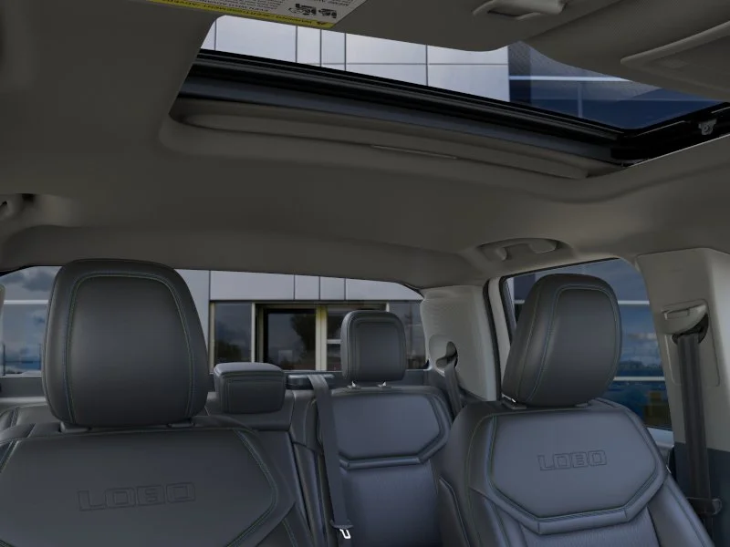 New 2026 Space White Metallic Ford Maverick Lobo™ image 54