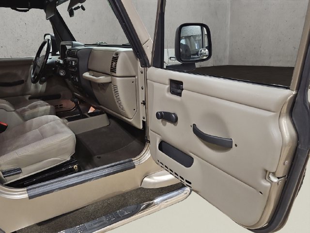 Used 2004 Beige Jeep Sport image 19