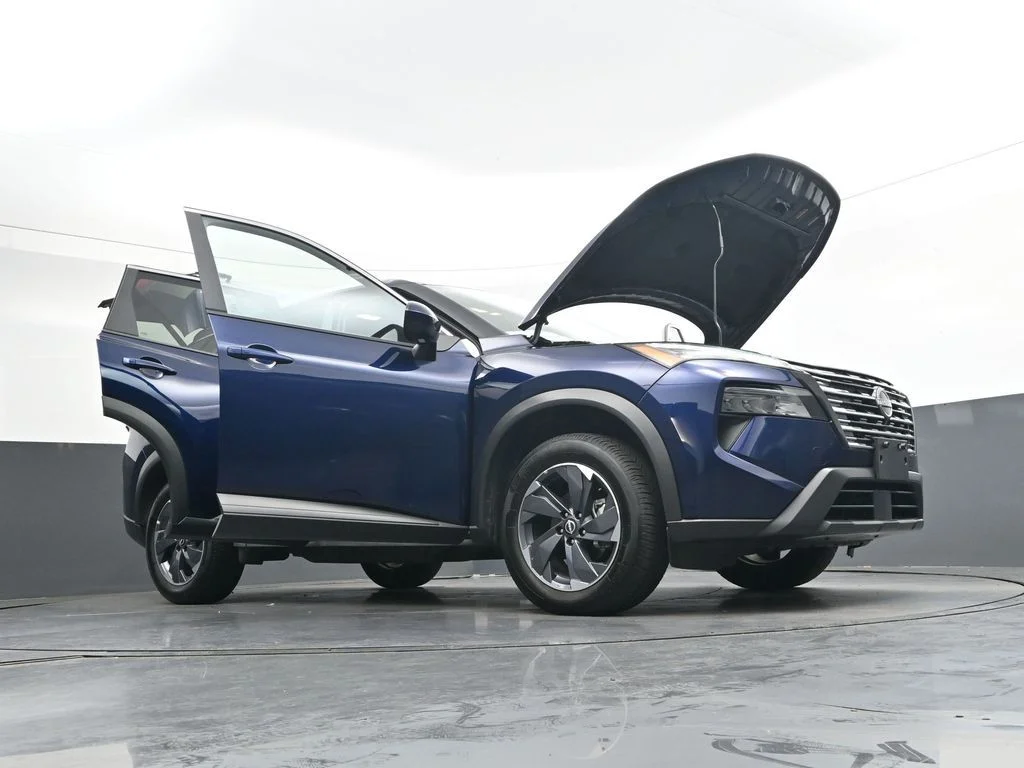 Used 2025 Blue Nissan SV image 55