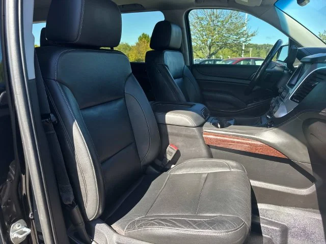 Used 2019 Black GMC SLT image 17