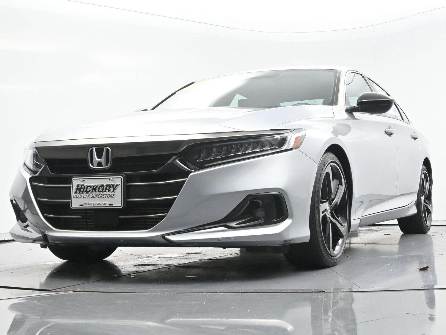 Used 2022 Lunar Silver Metallic Honda Sport image 43