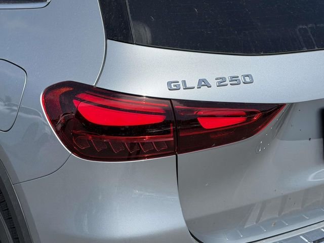 New 2026 Cirrus Silver Metallic Mercedes-Benz GLA 250 image 14