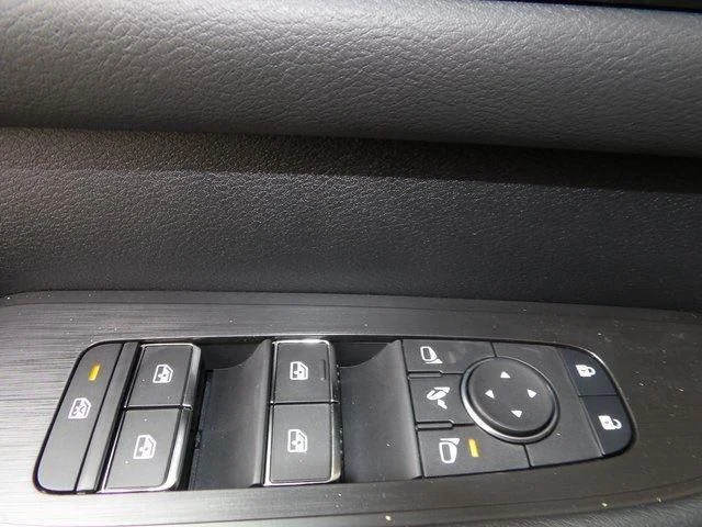2025 Nissan Armada PRO-4X - Photo 22