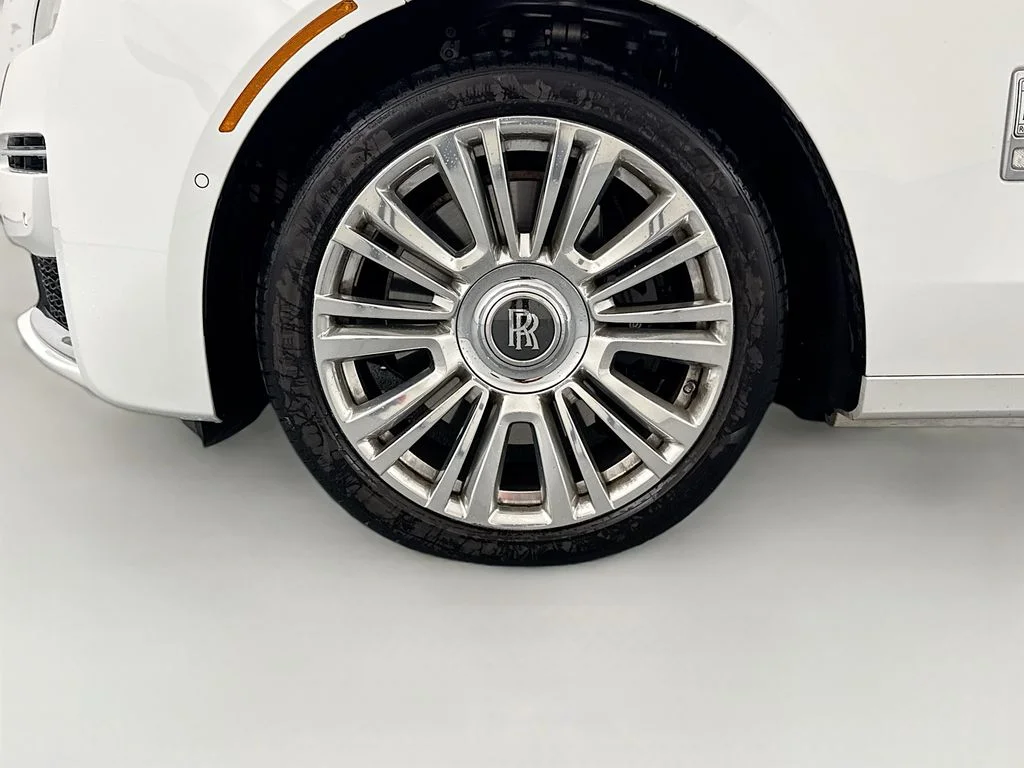 Used 2022 White Rolls-Royce  image 32