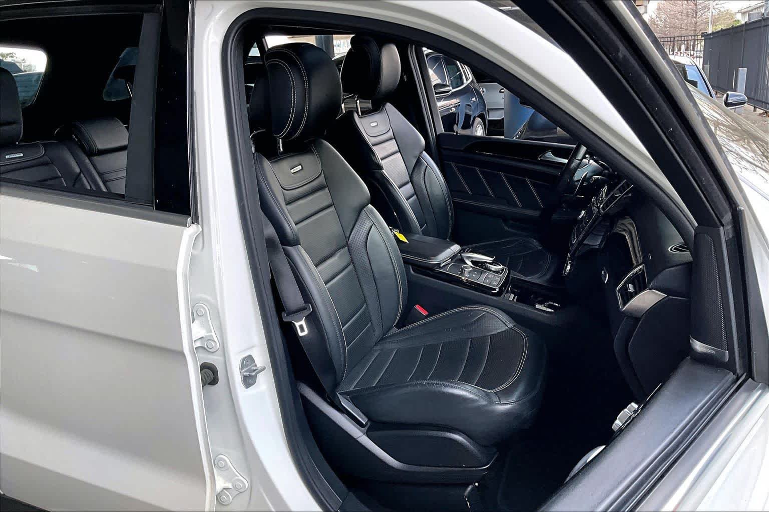 Used 2016 designo Diamond White Metallic Mercedes-Benz AMG® GLE 63 S-Model image 8