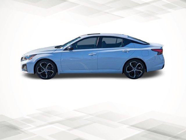 Used 2024 Gray Nissan 2.5 SR image 7