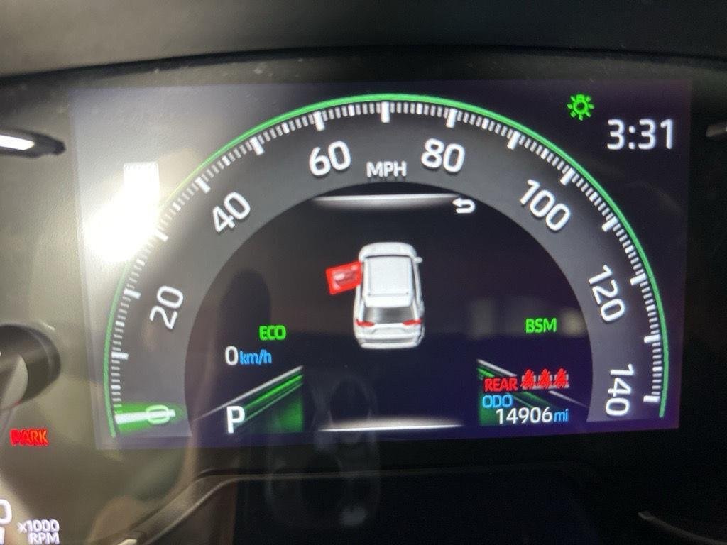 Used 2023 Ice Cap Toyota XLE image 19