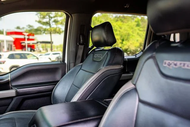 Used 2017 Oxford White Ford Raptor image 39