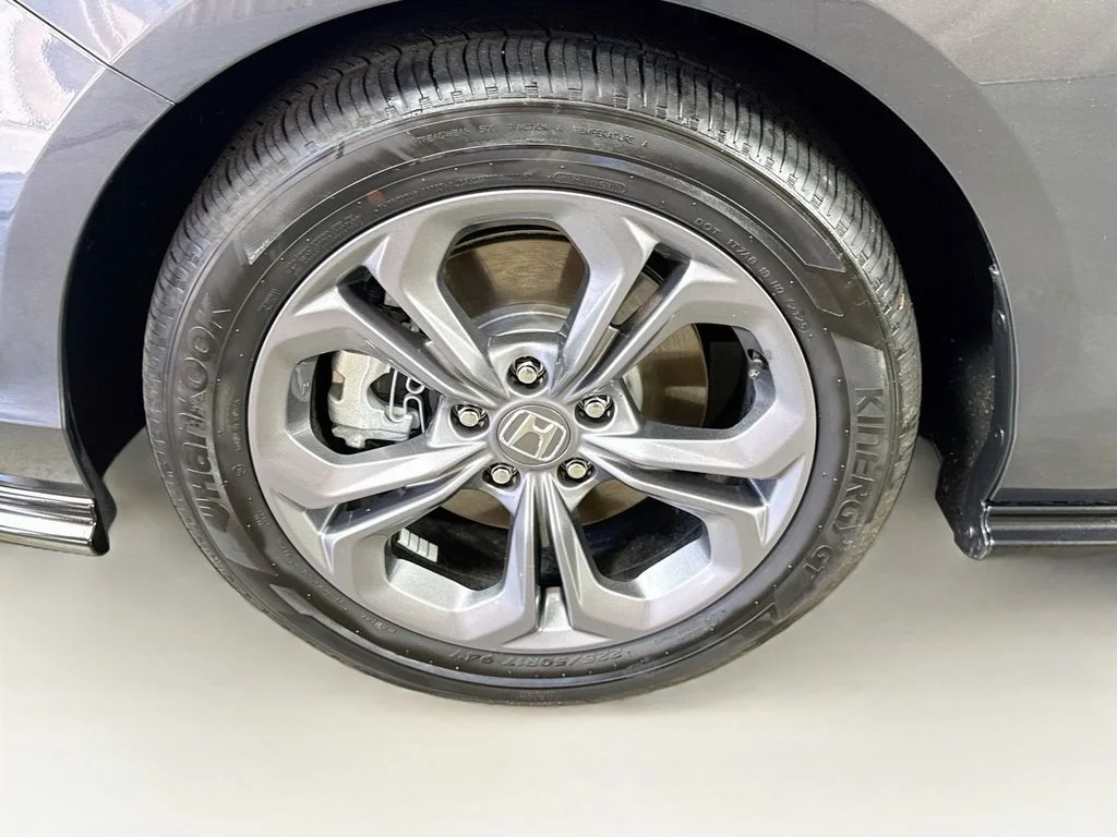 Used 2025 Gray Honda EX-L image 40