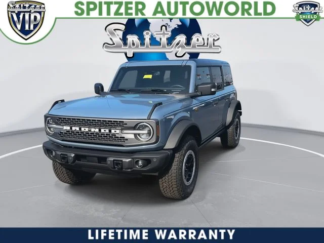 New 2025 Azure Gray Metallic Tri-Coat Ford Badlands® image 4