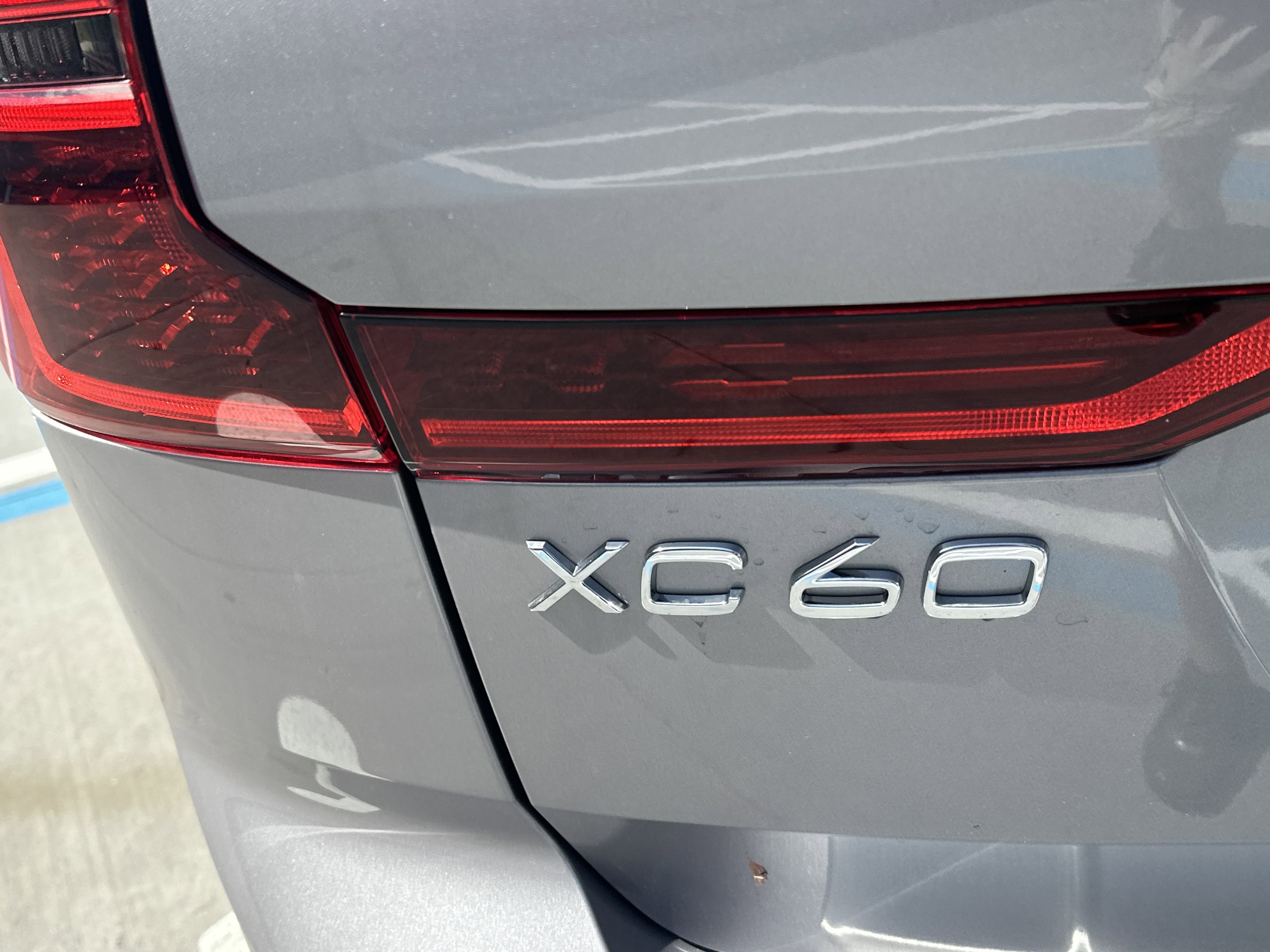 New 2026 Aurora Silver Volvo Ultra image 9