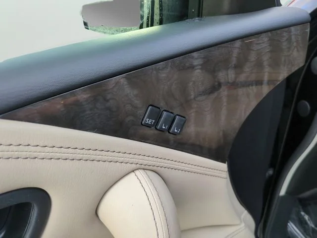 Certified Used 2022 Black Nissan Platinum image 22