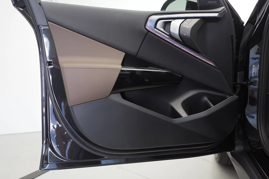 New 2026 Black Sapphire Metallic BMW 30 xDrive image 6