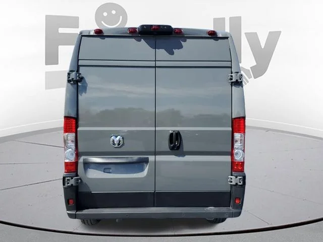 Used 2025 White Ram High Roof image 4