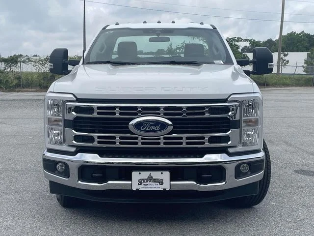 New 2025 White Ford XL image 2
