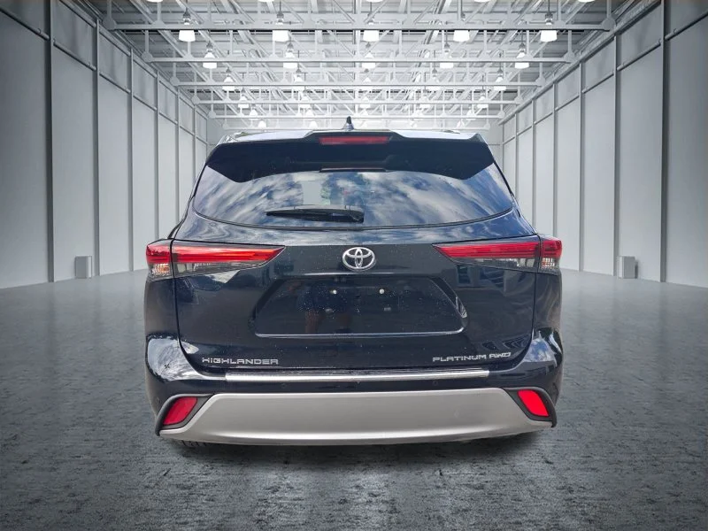 Used 2022 Black Toyota Platinum image 9