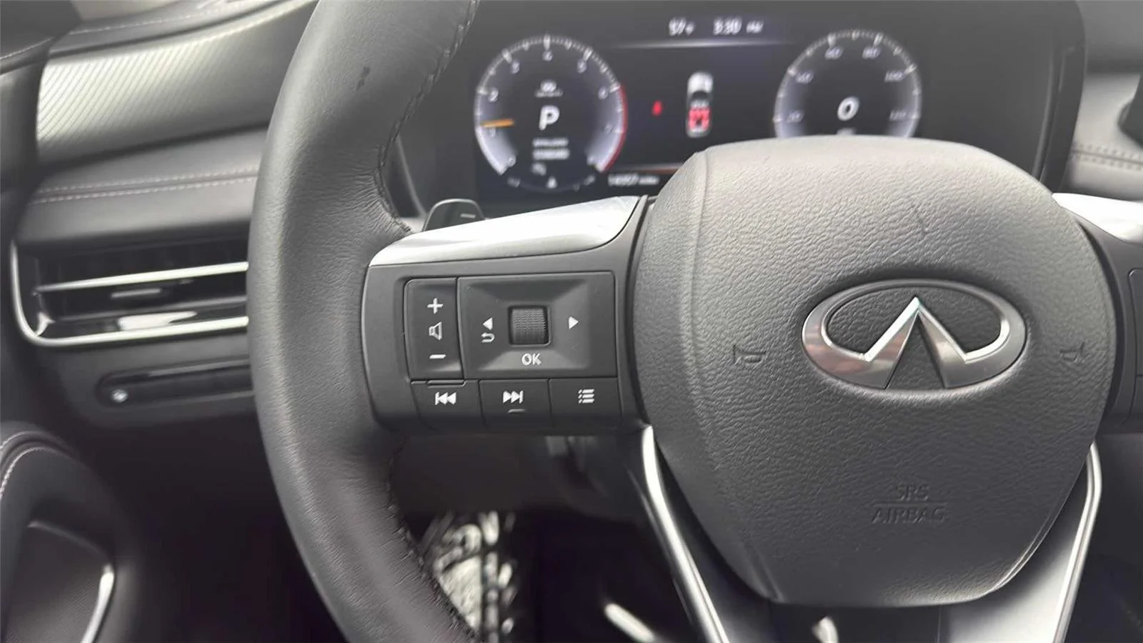 2025 INFINITI QX60 LUXE - Photo 18