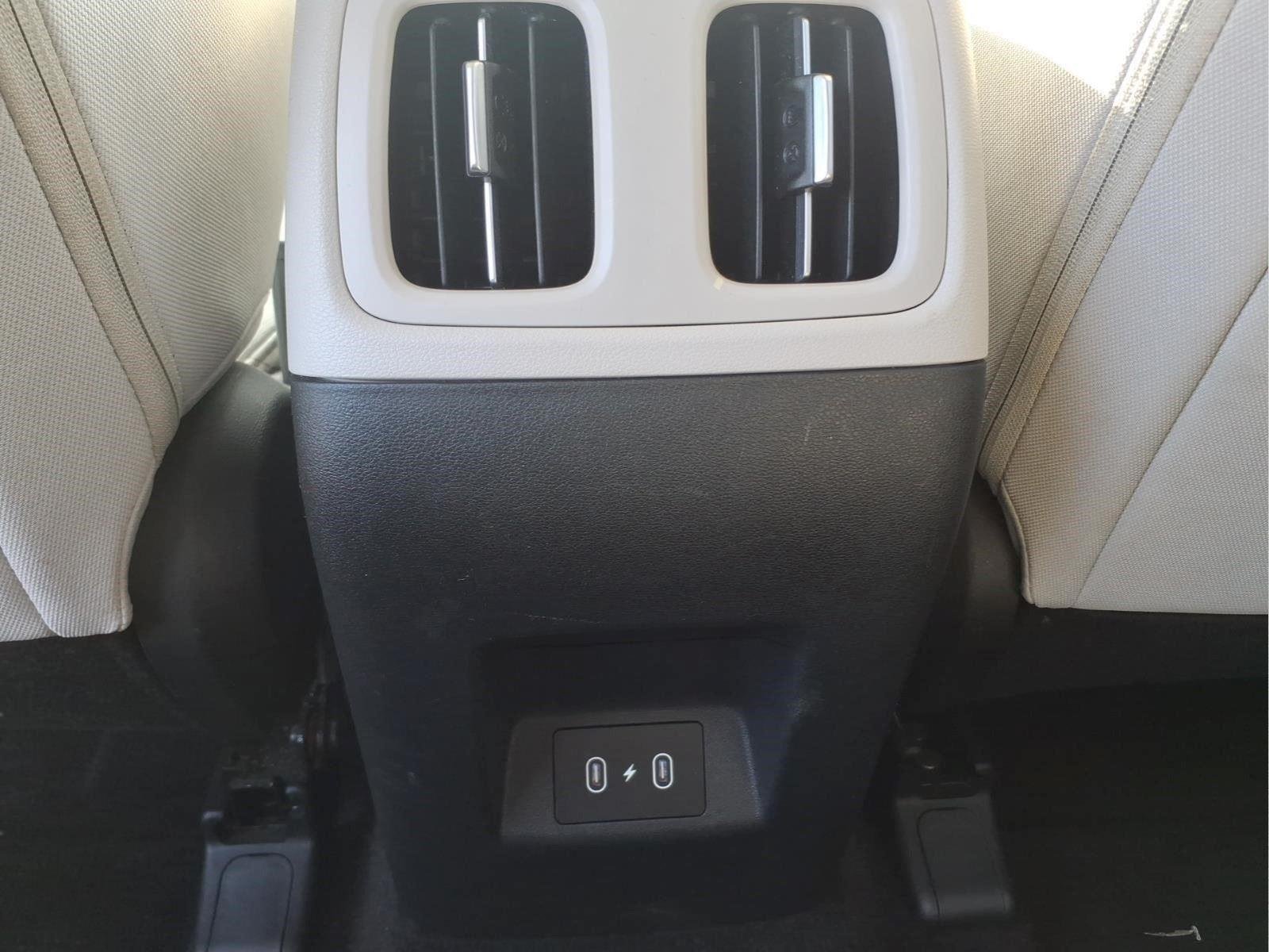 Used 2025 Shimmering Silver Hyundai SEL image 15