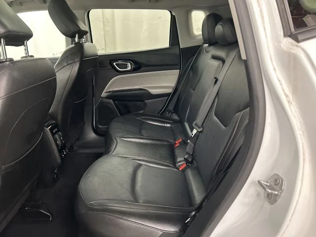 Used 2022 White Jeep Limited image 20