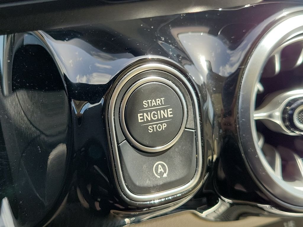 Certified Used 2023 White Mercedes-Benz GLA 250 image 30