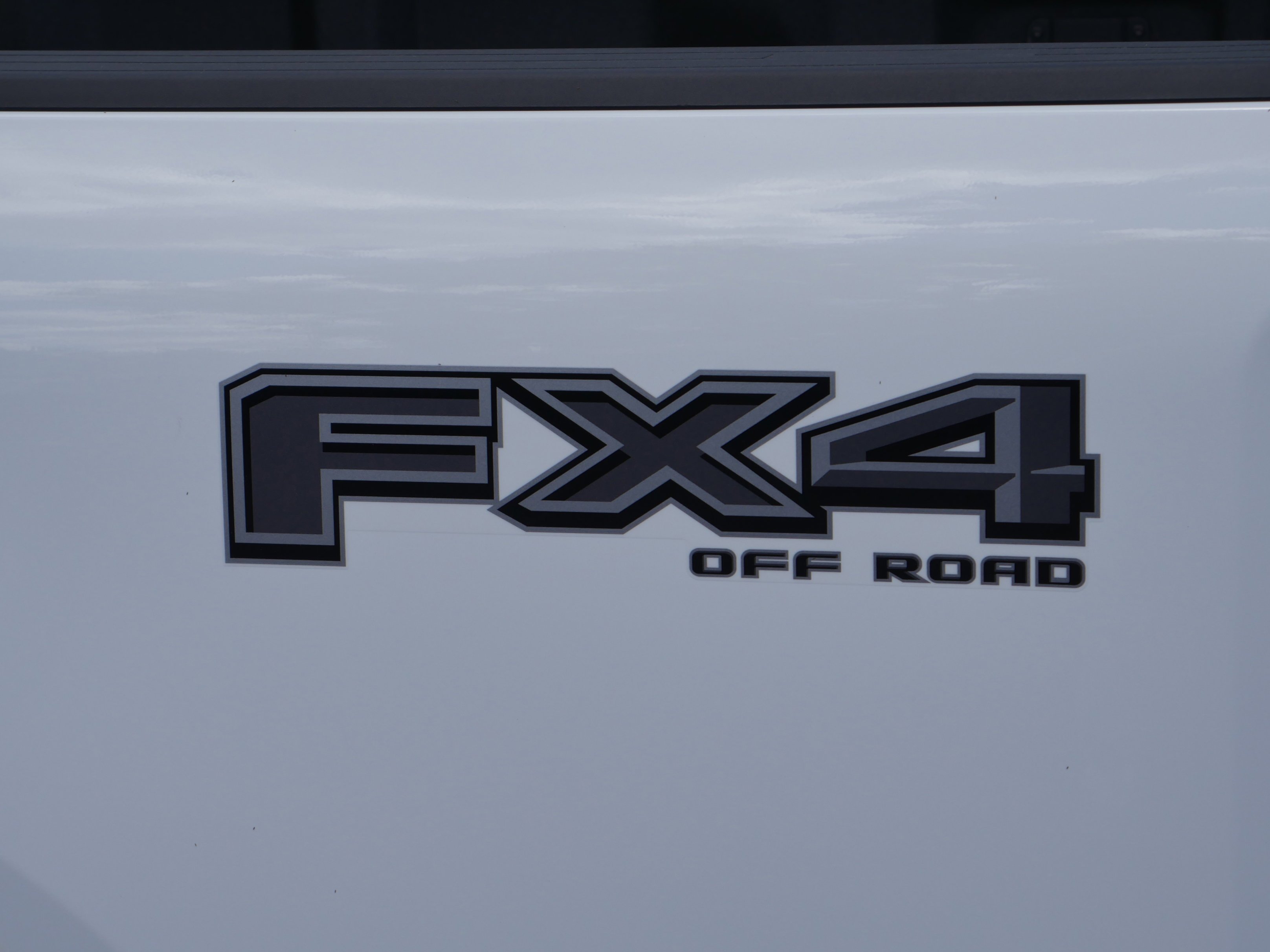 New 2026 Oxford White Ford F-350® Lariat® image 23