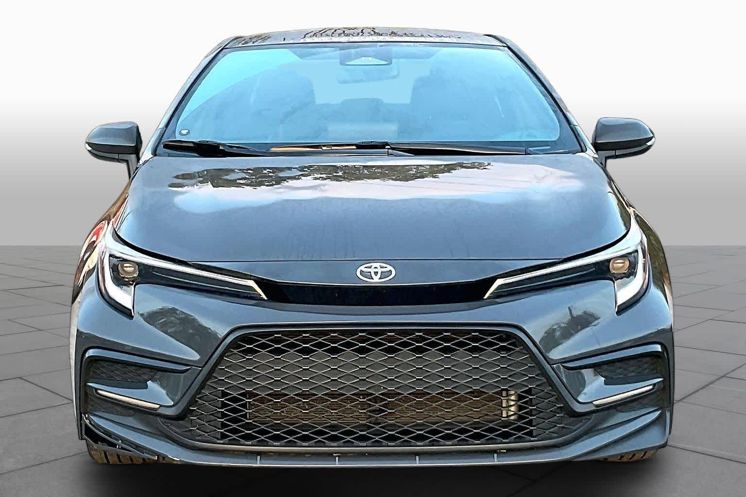Used 2025 Underground Toyota SE image 4