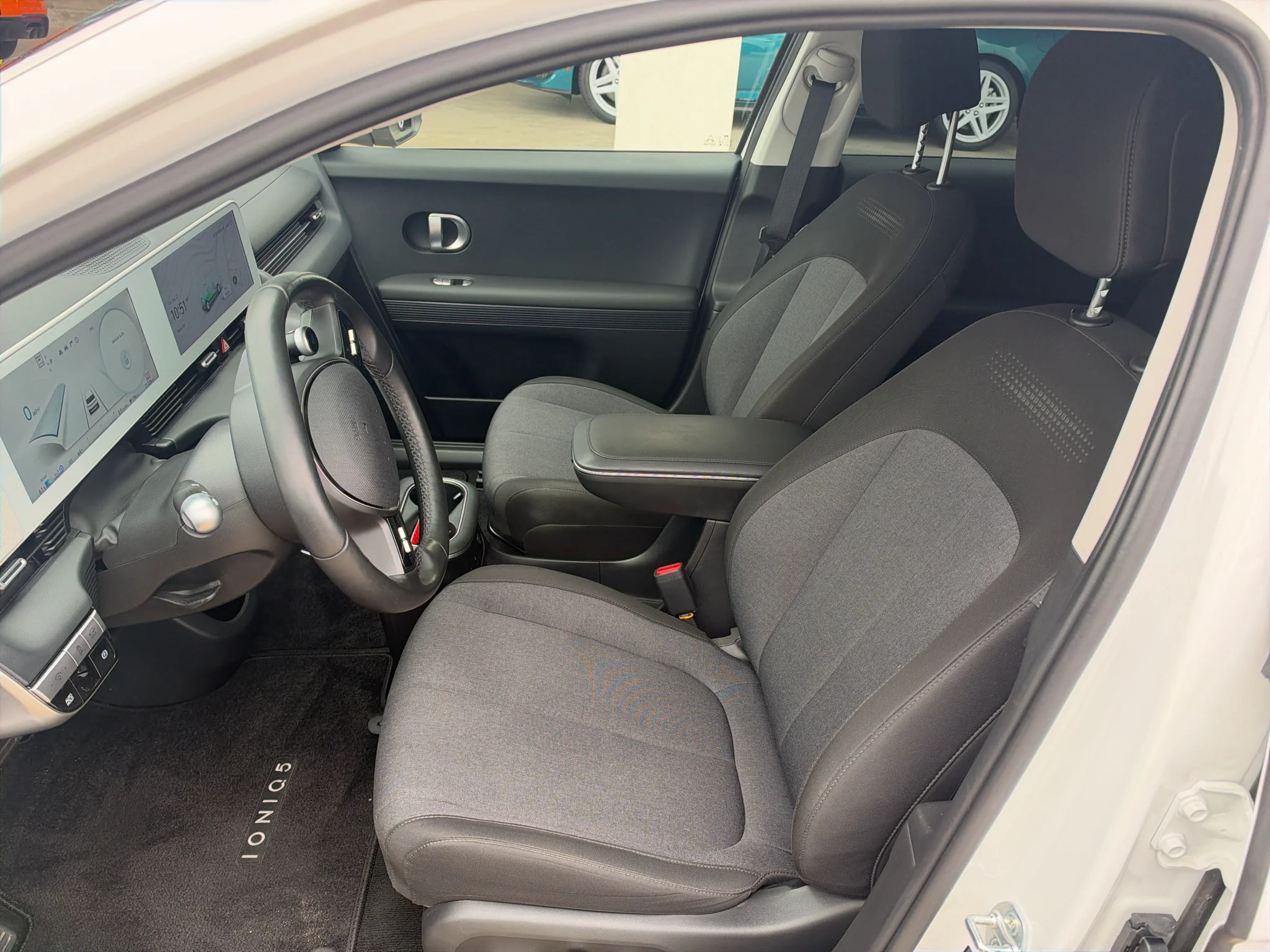 Used 2024 Atlas White Hyundai SEL image 12