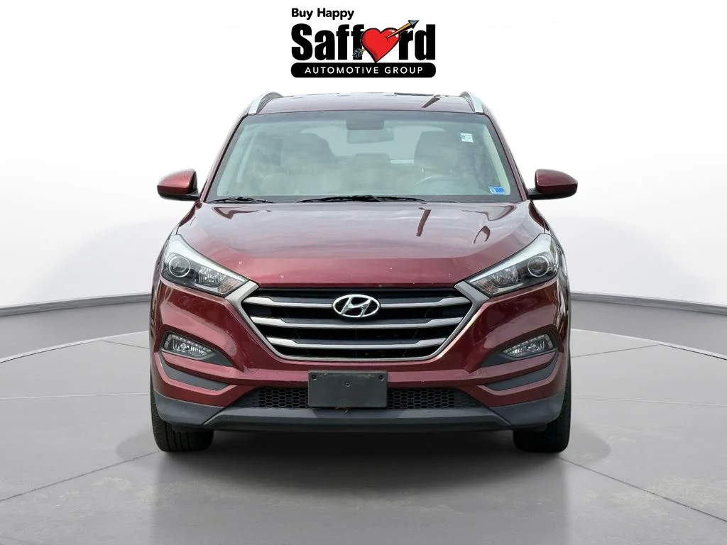 Used 2016 Red Hyundai SE image 6