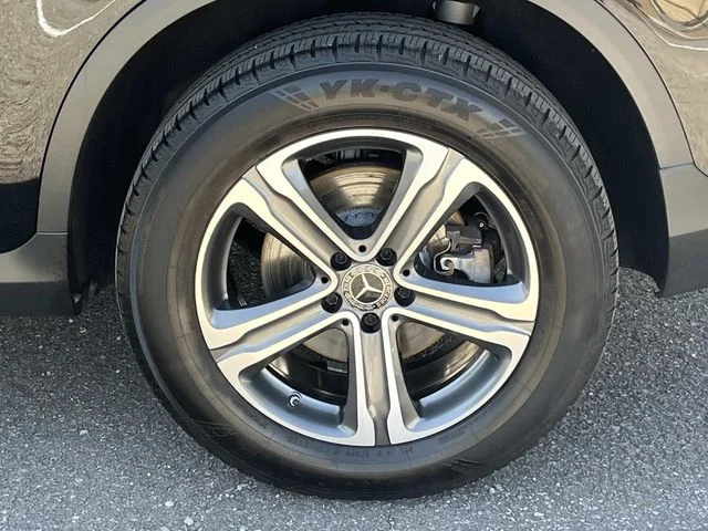 Used 2019 Black Mercedes-Benz GLC 350e image 11