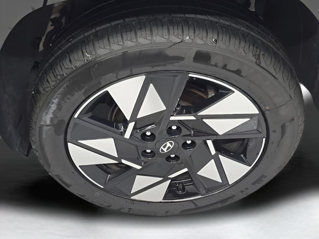 Certified Used 2024 White Hyundai SEL image 40