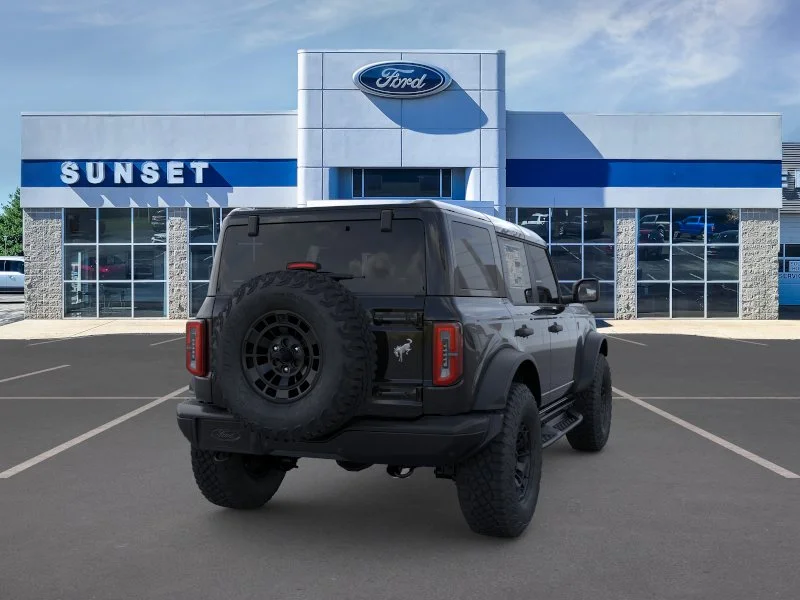 New 2026 Shadow Black Ford Badlands image 8