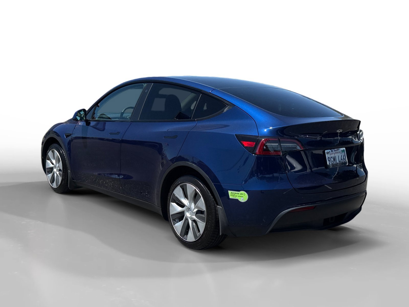 Used 2023 Deep Blue Metallic Tesla Long Range image 3