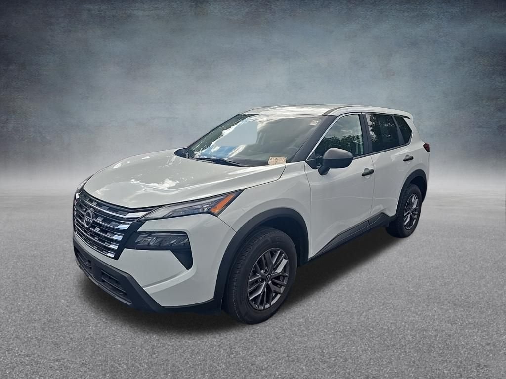 Used 2024 Glacier White Nissan S image 5
