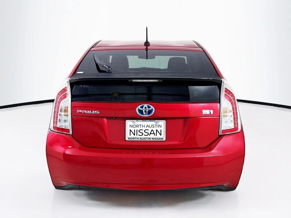 Used 2014 Red Toyota Five image 6