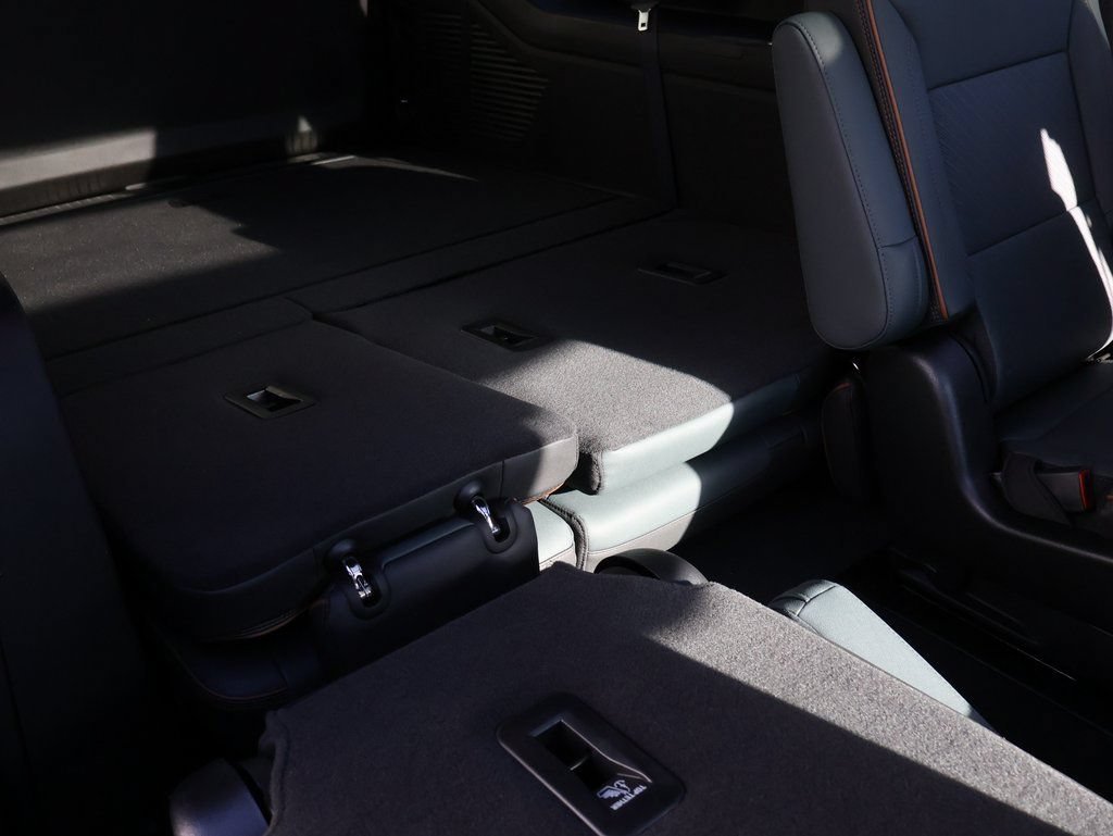 2026 GMC Yukon XL AT4 - Photo 14