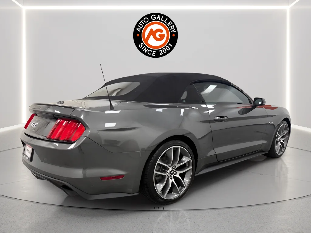 Used 2017 Gray Ford GT Premium image 7