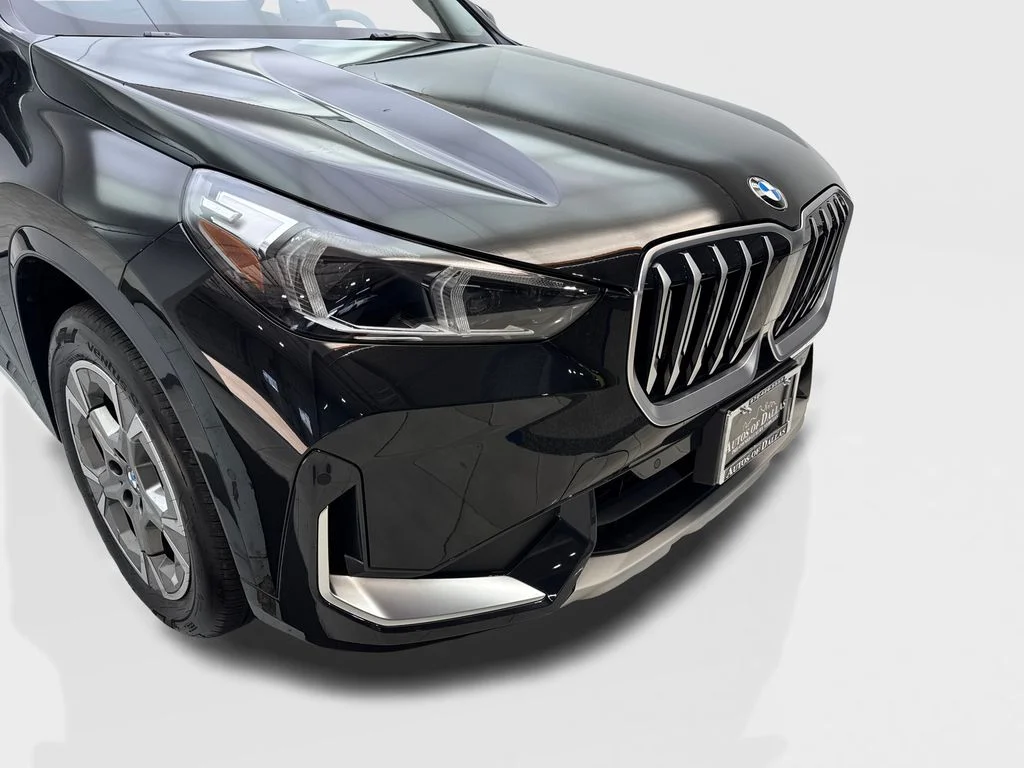Used 2026 Black BMW xDrive28i image 17