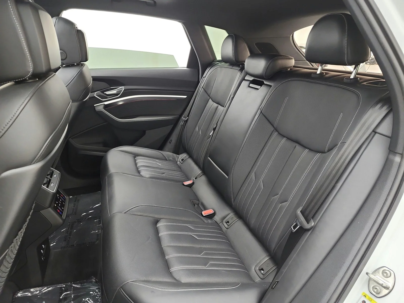 Used 2023 Glacier White Metallic Audi Premium Plus quattro image 15