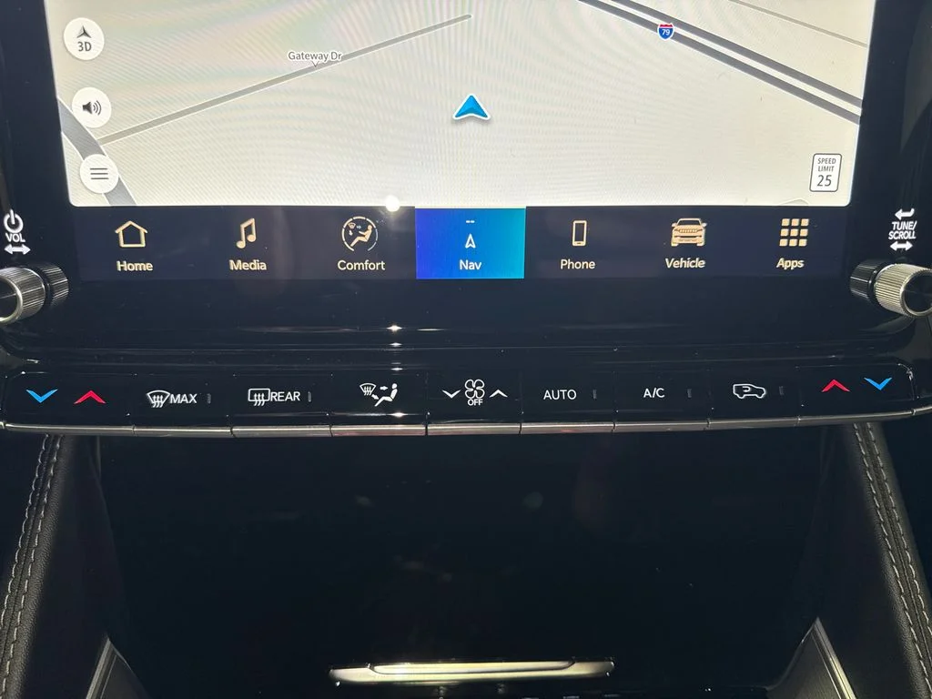 New 2026 Silver-Zynith Exterior Paint Jeep Limited Reserve image 30