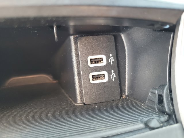 Used 2018 Blue Ford SEL image 26