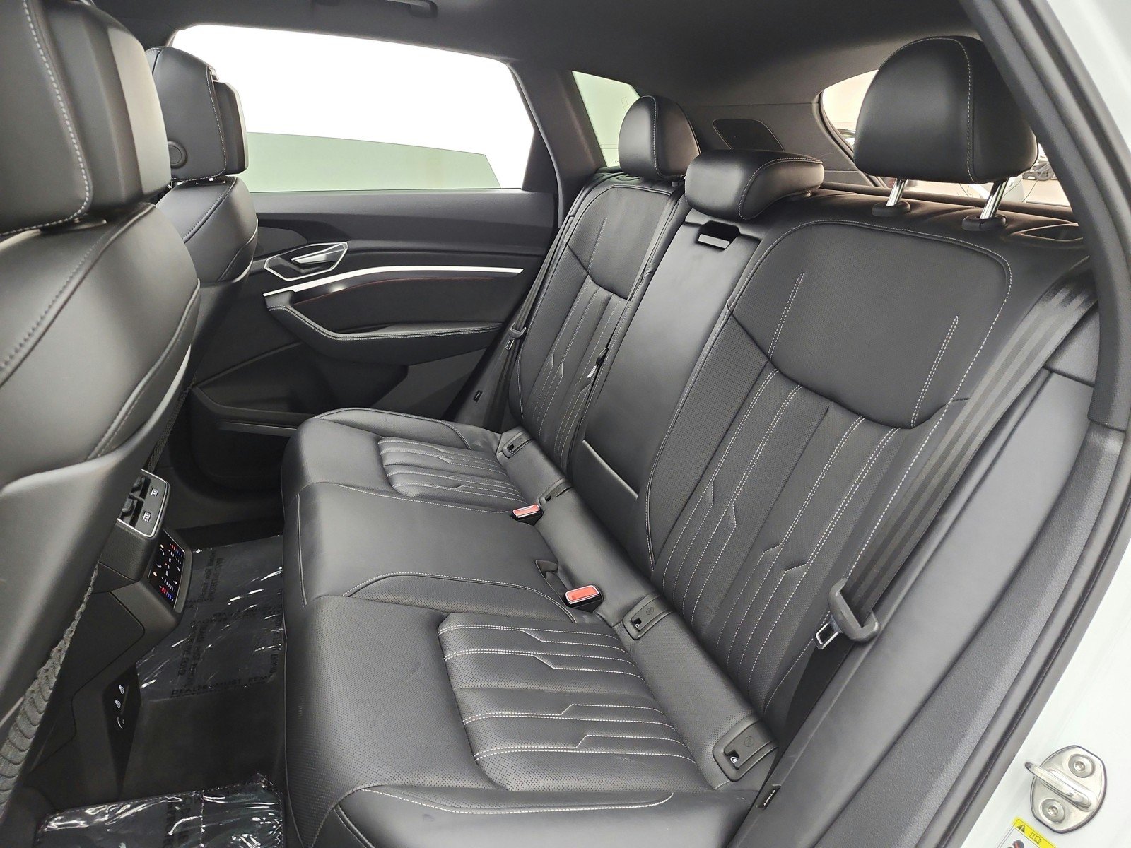 Used 2023 Glacier White Metallic Audi Premium Plus quattro image 23