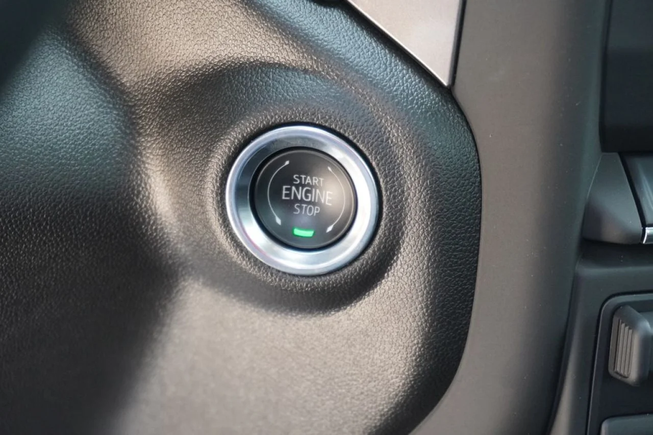 2025 GMC Sierra 3500HD Pro - Photo 23