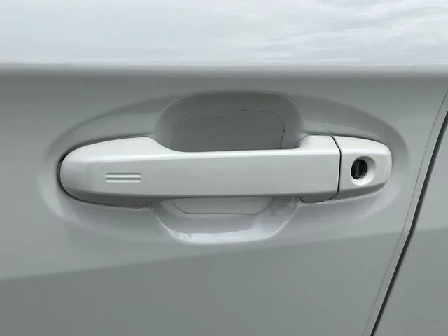 Used 2023 White Subaru Premium image 40