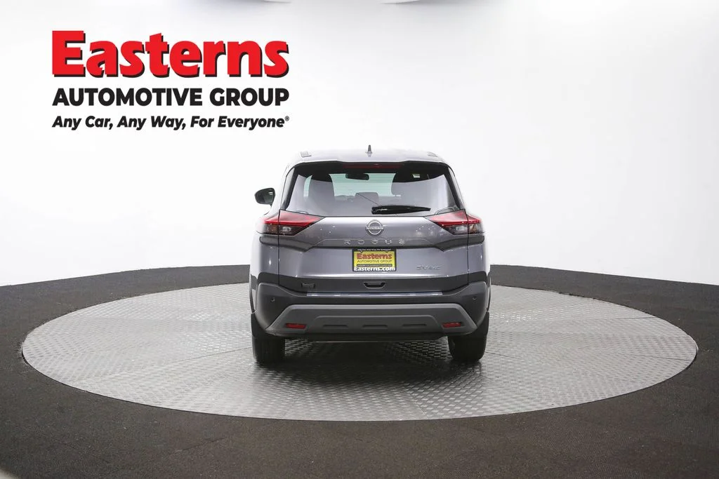 Used 2023 Gray Nissan SV image 38